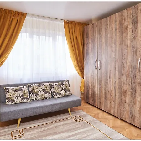 Star Apartment
